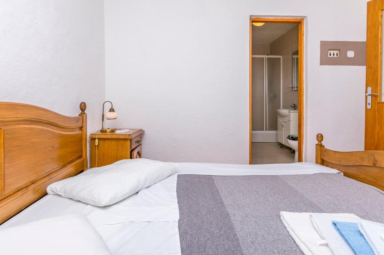 Apartments Ivat Rogoznica  Kültér fotó